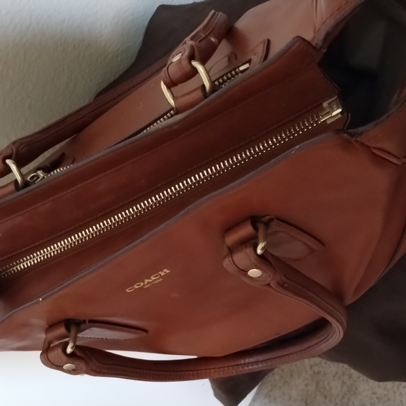 Handbag - Picture 3 of 4